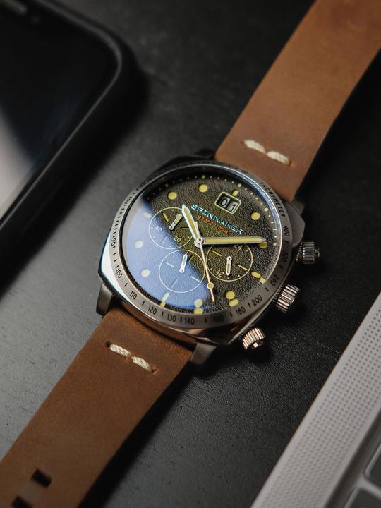 Actual product image Spinnaker SP-5068-02 Hull Chronograph 42mm 10ATM (Chronograph, 42 mm)