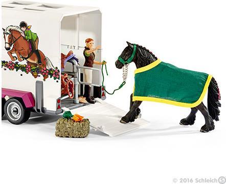 Actual product image Schleich Pick-up with horse trailer