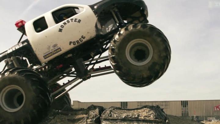 Immagine prodotto Guidare un Monster Truck USA te stesso
