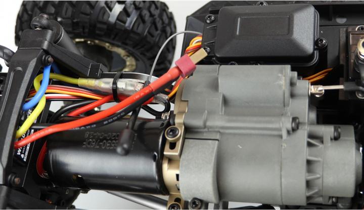 Actual product image Amewi AMXRock RCX10HP Electric Brushed Crawler 4WD 1:10 RTR Military Green (ARR Almost Ready to Run)