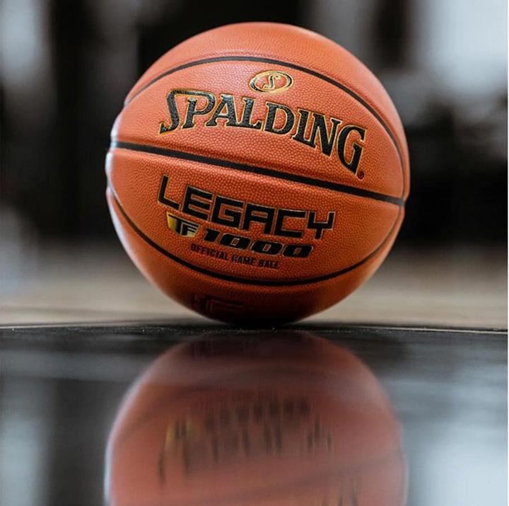Actual product image Spalding Precision