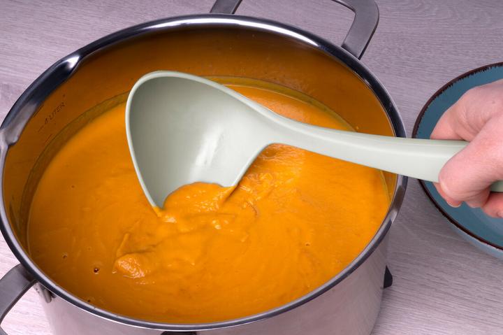 Actual product image Lurch Smart Tool Ladle light grey