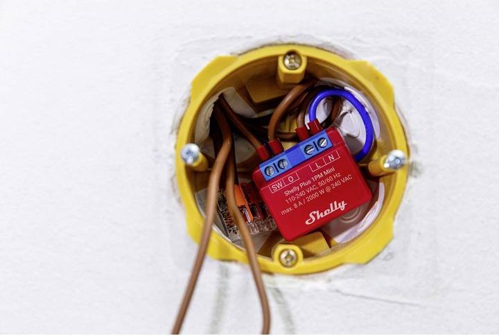 Actual product image Shelly Plus 1PM Mini (Switch actuator)