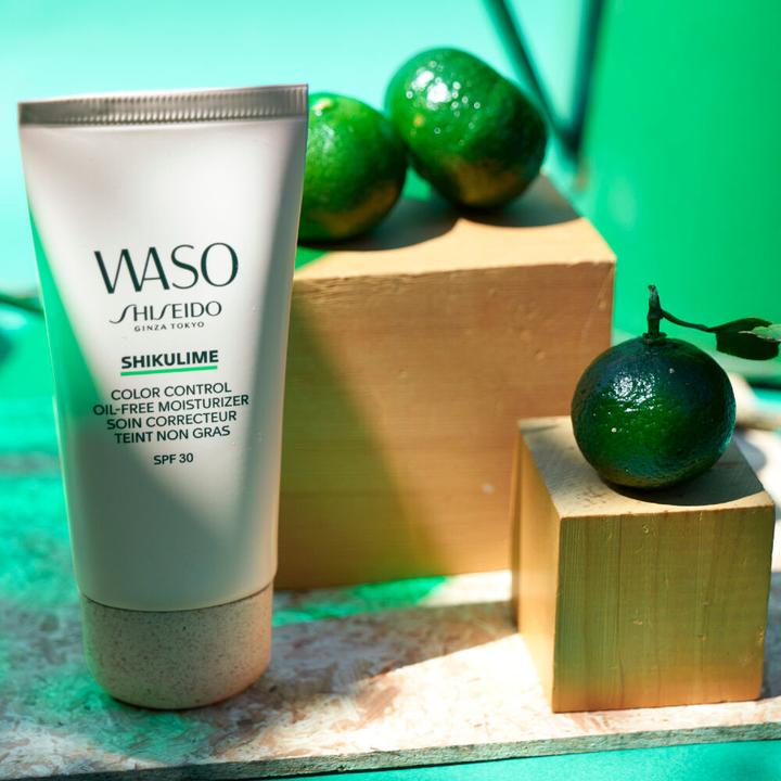 Immagine prodotto Shiseido Waso - Shikulime Color Control Crema idratante priva di olio (50 ml, Crema da giorno, SPF 30)