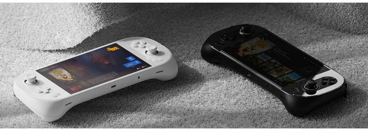 Actual product image Ayaneo Handheld 2 Black