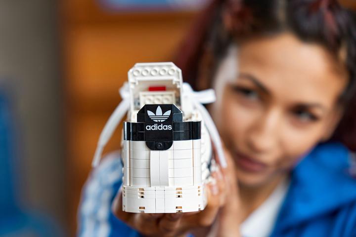 Image du produit LEGO Adidas Originals Superstar (10282, LEGO Icons)