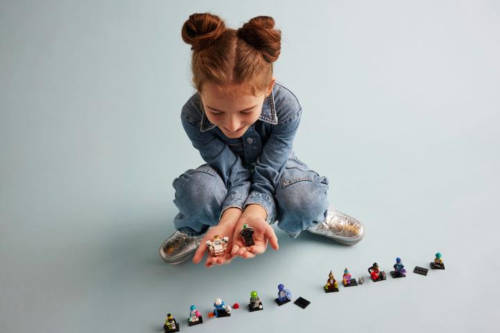 Actual product image LEGO Minifigures Space Series 26 (71046, LEGO Minifigures)