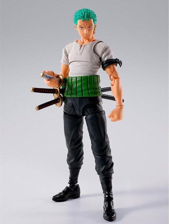 Actual product image Bandai One Piece S.H.Figuarts Roronoa Zoro Romance Dawn Version