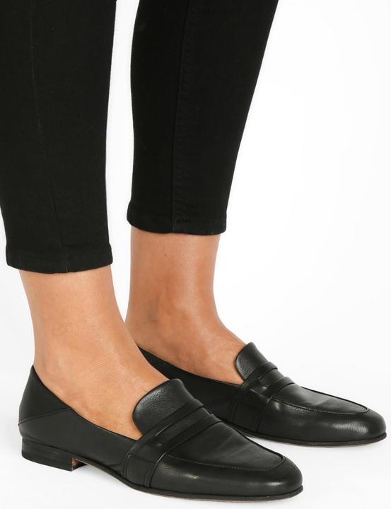 Produktbild Inuovo Dieser komfortable und klassische Slipper von überzeugt durch seine schlichte Eleganz in Penn (42)