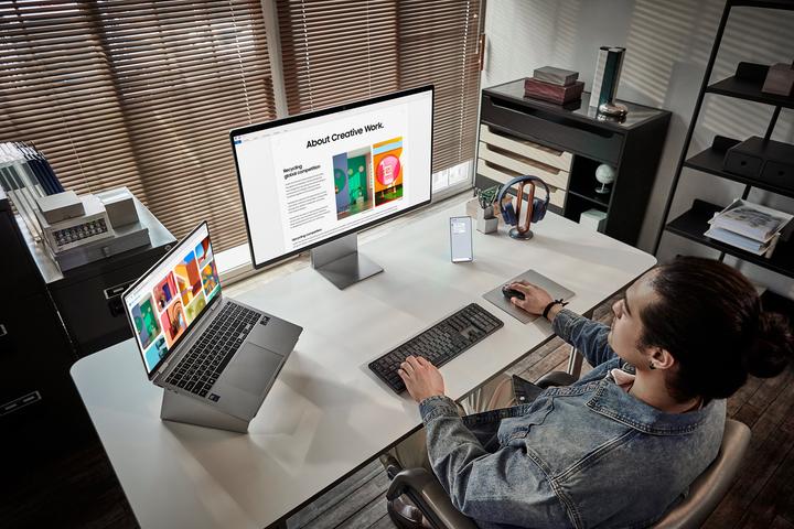 Immagine prodotto Samsung Smart M9 – M90F (3840 x 2160 pixel, 32")
