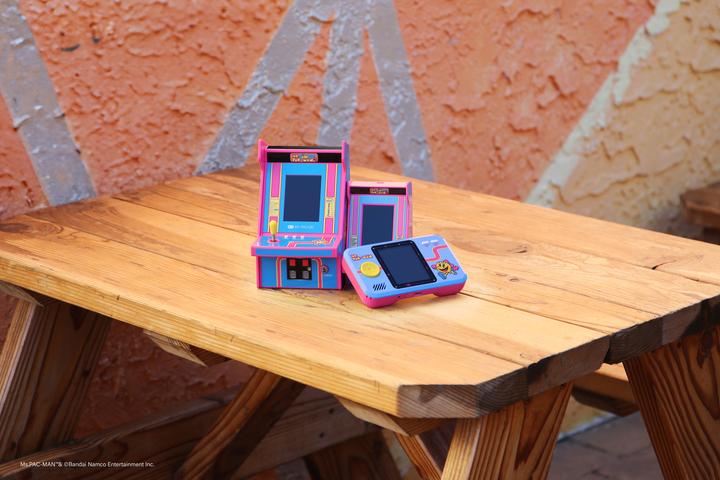 Actual product image MyArcade My Arcade DGUNL-7023 MS. PAC-MAN Nano Player Pro Portable Retro Arcade