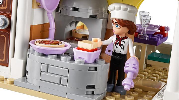 Actual product image LEGO Heartlake City Restaurant (41379, LEGO Friends)