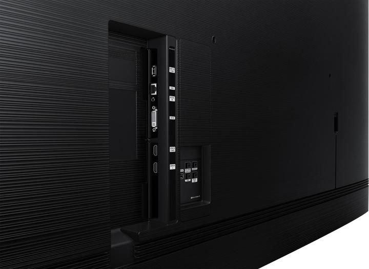 Image du produit Samsung QE82R (3840 x 2160 pixels, 82")