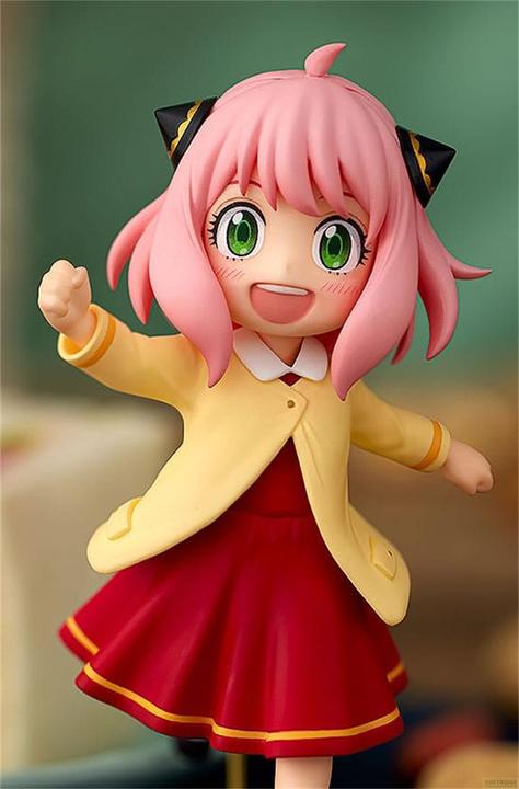 Actual product image Good Smile Company Spy x Family Pop Up Parade PVC Statue Anya Forger: On an Outing Ver. 10 cm