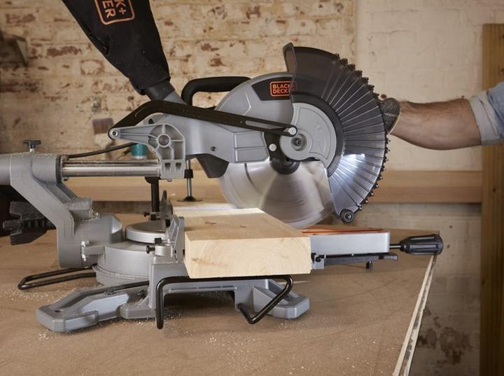 Actual product image Black & Decker 2100 Watt Chop and Mitre Saw 254 mm