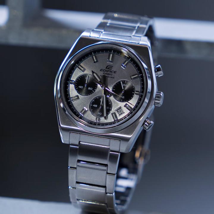 Actual product image Casio EFB-730D-7AVUEF (Chronograph, 40 mm)