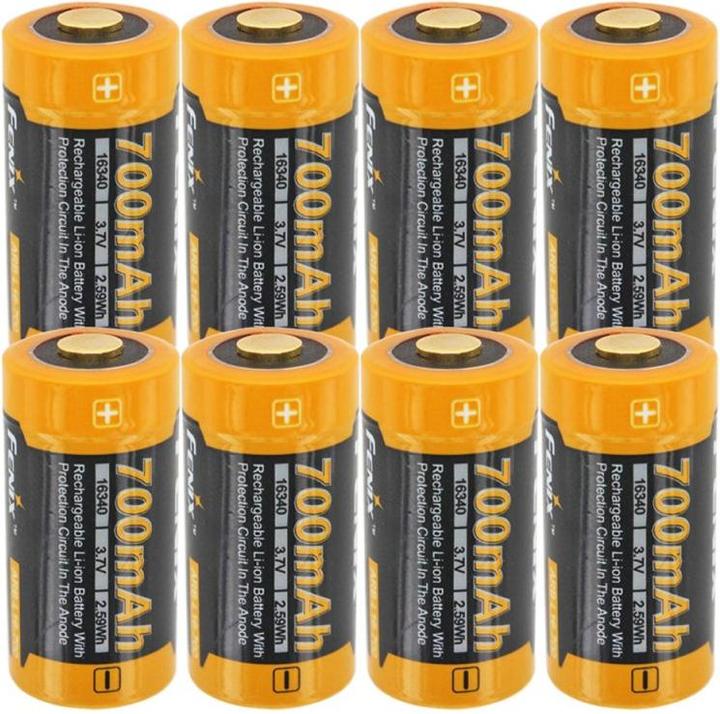 Actual product image AccuCell 8fach Schnell-Ladegerät und 8 Stück CR123 A Li-ion Akku (1 pcs., CR123A, 760 mAh, Battery + charger)
