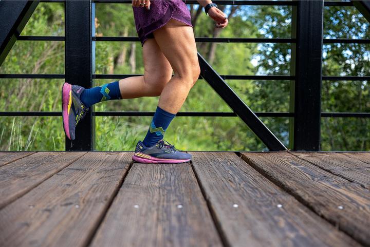 Actual product image Injinji Run Lightweight Crew (37 - 40)