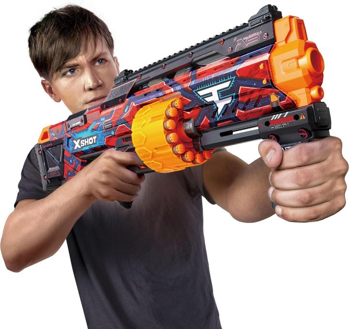 Actual product image Shot Skins Last Stand Faze with 16 Darts