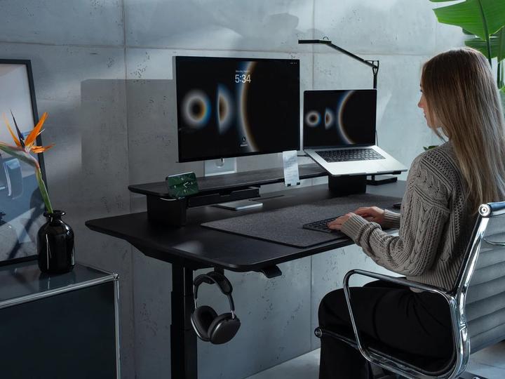 Produktbild Balolo Desk Cockpit All Black (Massiv) Schreibtisch