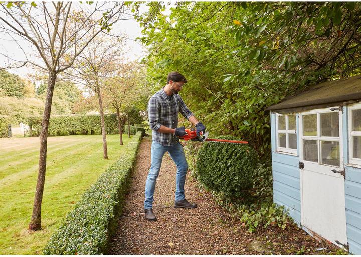 Produktbild Black & Decker Blac Heckenschere BEHT251QS 450W 50 cm Schwertlänge, 18 mm Schnittstärke (Elektroheckenschere)