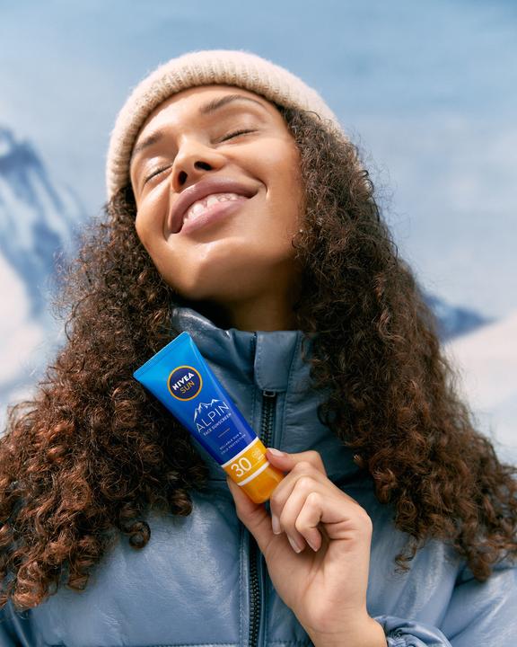 Produktbild NIVEA Sun Alpin Sonnencreme fürs Gesicht (Sonnencreme Gesicht, SPF 30, 50 ml, 69 g)