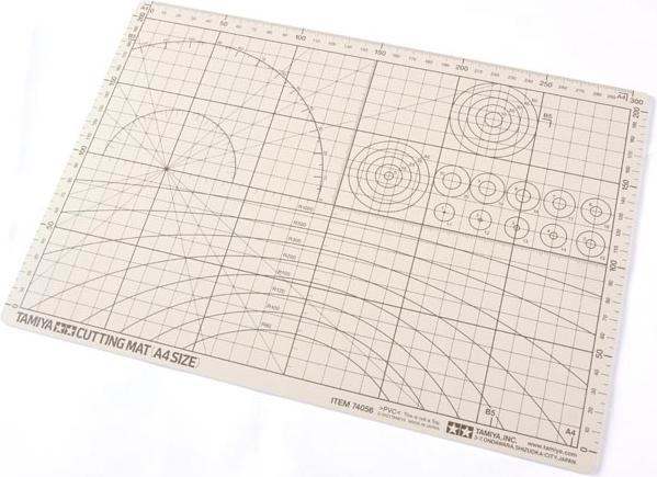 Actual product image Tamiya Cutting mat (1 x 23 x 32 cm)