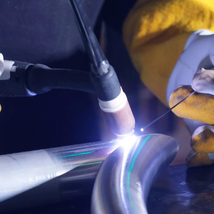 Produktbild Stahlwerk 4-in-1 Kombi-Schweissgerät AC/DC WIG 200 Puls D CUT Vollausstattung