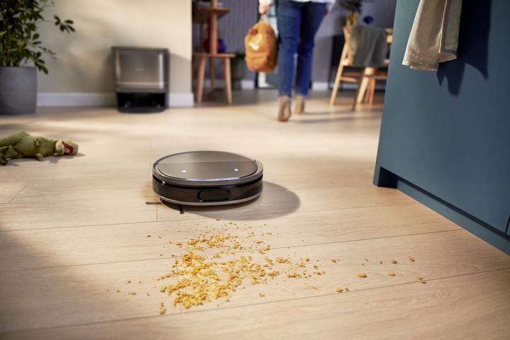 Actual product image Philips XU9100/10 (Vacuum mopping robot)