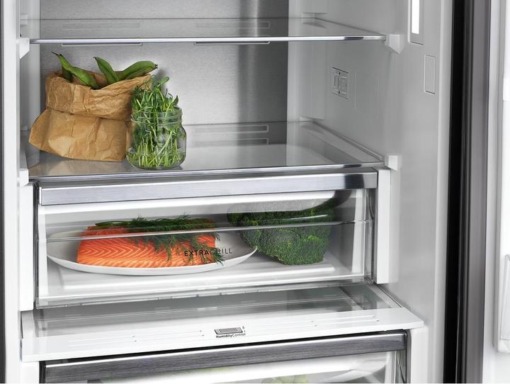 Actual product image Electrolux REFRIGERATOR LNT7ME32M1 ELX (330 l)