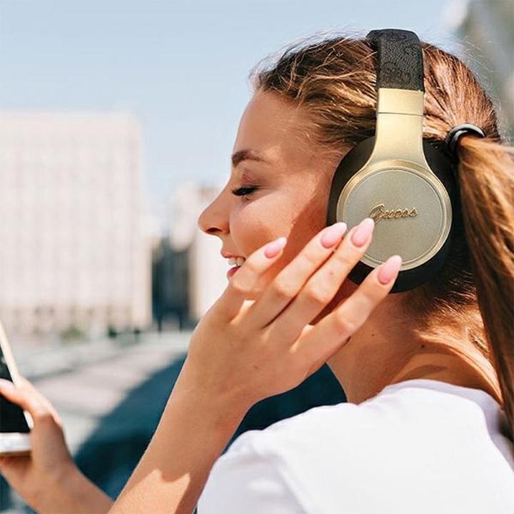 Image du produit Guess Wireless Leather Headphone with Metal Logo (ANC, 32 h, Sans fil)