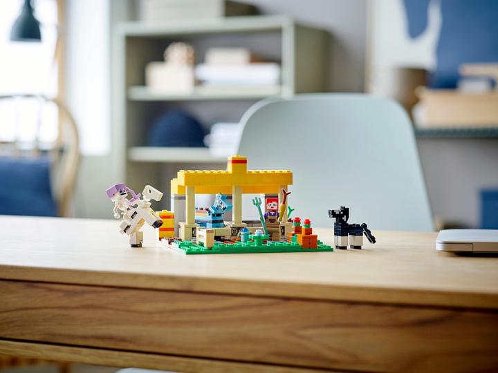 Actual product image LEGO The stable (21171, LEGO Minecraft)