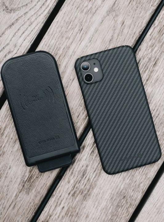 Image du produit Evelatus Apple iPhone 11 Pro Max Premium Carbon Case ECCI11 Juodas (Apple iPhone 11 Pro Max)