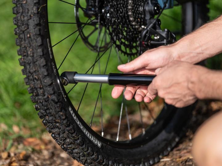 Produktbild BBB Minipumpe SingleShot MTB 160mm, Alu, 51g