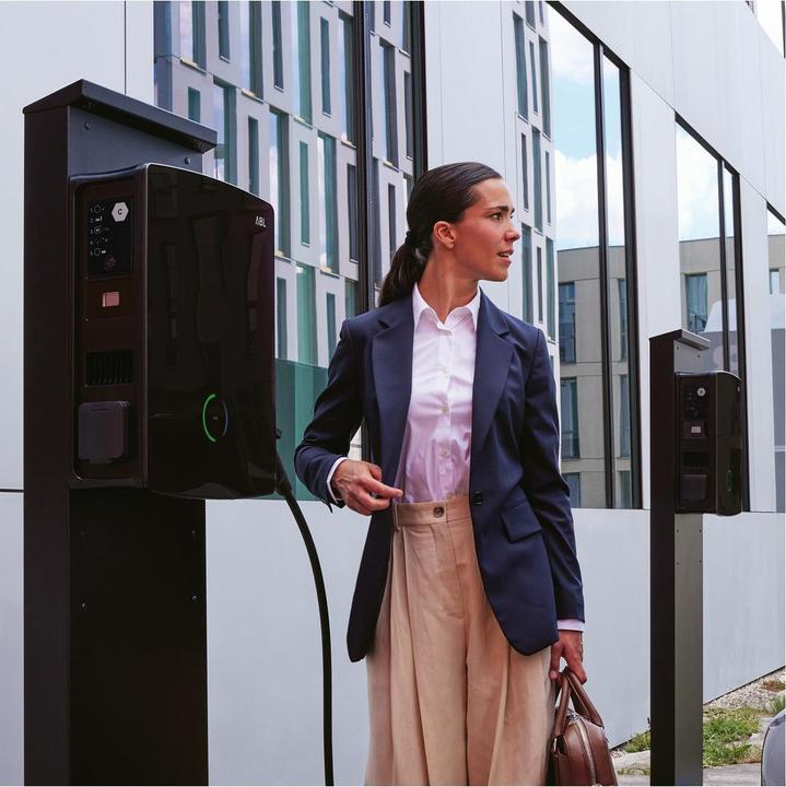 Actual product image ABL Wallbox eM4 Twin REEV 100000183 compliant with calibration regulations, Extender, 11/22 kW (Type 2, 22 kW)