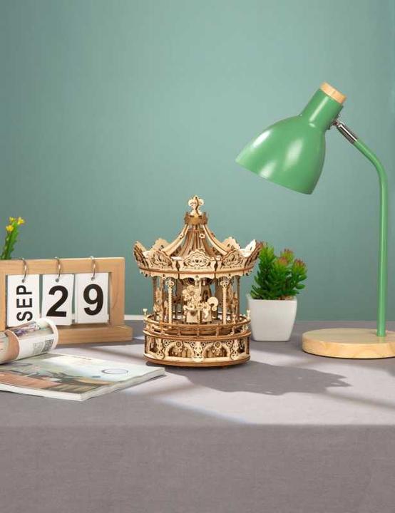 Actual product image Robotime Music Box Romantic Carousel (346 pieces)