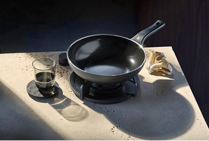 Actual product image WMF Non-stick pan Wok pan 28cm CeraDurPlus Induction Aluminium coated (28 cm, Wok, Cast aluminium)