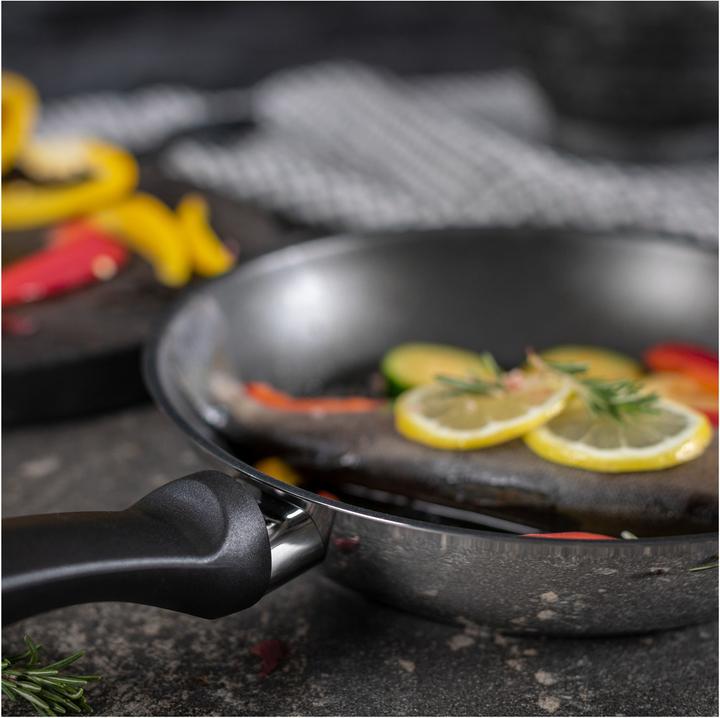 Actual product image Kuhn Rikon Silver Star (24 cm, Frying pan, Cast aluminium)