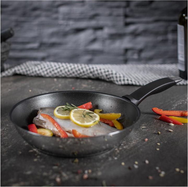 Actual product image Kuhn Rikon Silver Star (24 cm, Frying pan, Cast aluminium)