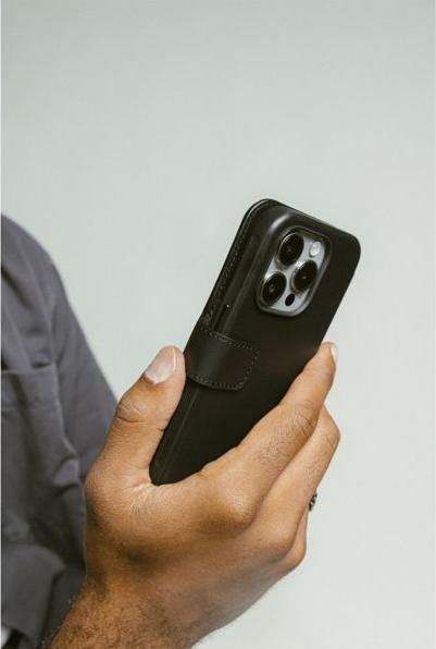 Image du produit Nomad Modern Leather Folio (Apple iPhone 16 Pro)
