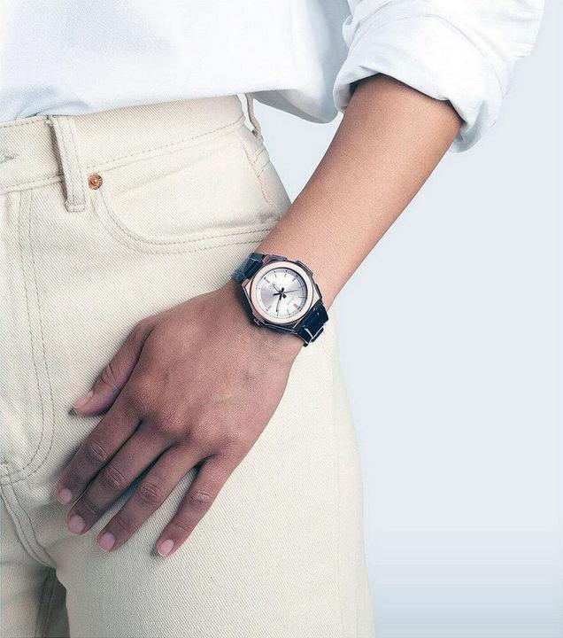 Image du produit Casio Collection Femmes (Montre de sport, 42 mm)