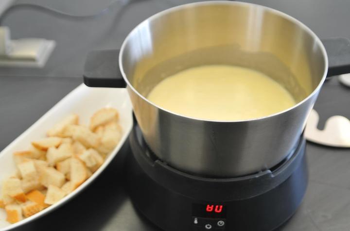 Immagine prodotto Caso Set FonDue (Fondue Chinoise, Fondue di formaggio, Fondue al cioccolato)