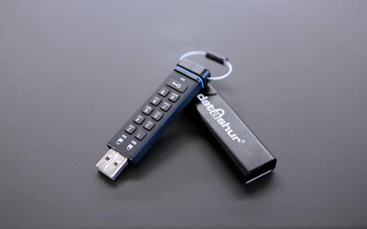 Produktbild iStorage Datashur (4 GB, USB-A, USB 2.0)