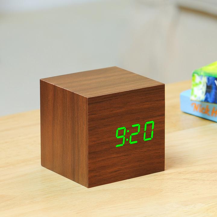 Gingko Cube Click Clock