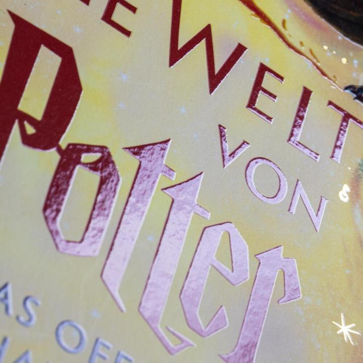 Immagine prodotto Die magische Welt von Harry Potter: Das offizielle Handbuch (Tedesco, J.K. Rowling, 2023)