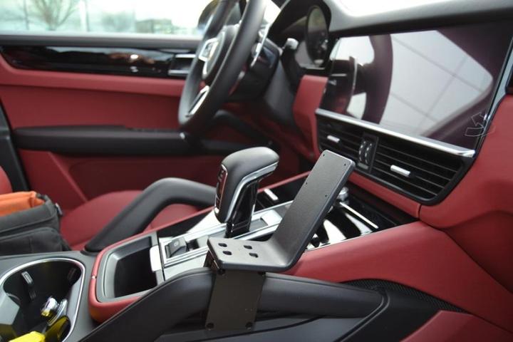 Produktbild Brodit ProClip Porsche Cayenne Bj. 19 855457