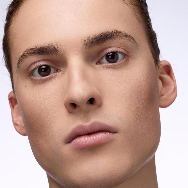 Actual product image Catrice Soft Glam Filter Stick (010 Fair)