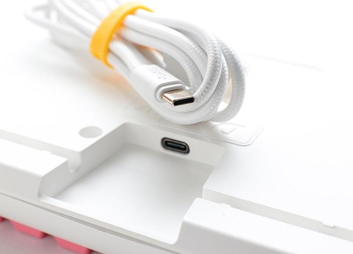 Actual product image Ducky One 3 Gossamer Pink (US, Cable)