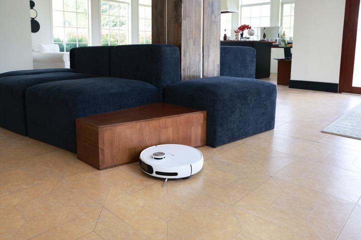 Actual product image EZVIZ RS20 Pro (Vacuum mopping robot)