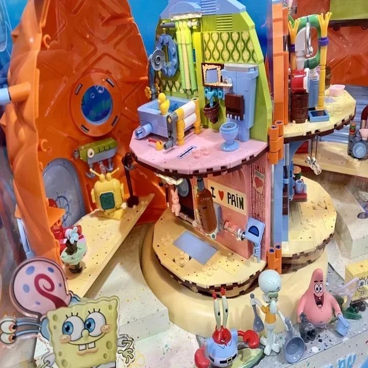 Actual product image Sembo AREA-X SpongeBob™ Pineapple House